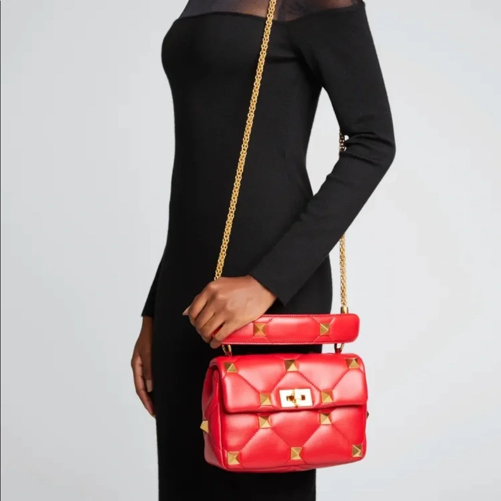 VALENTINO GARAVANI Roman Stud Medium Quilted Chain Shoulder Bag Red - Picture 2 of 16
